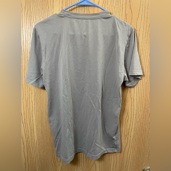 Nike T-Shirt Mens Small - Picture 3 of 3